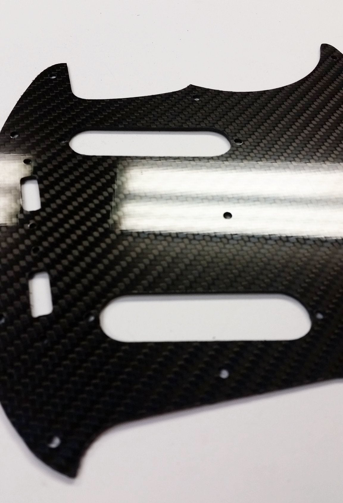 Fender Mustang Classic Series styled Real CARBON FIBER Glossy Guitar Pickguard