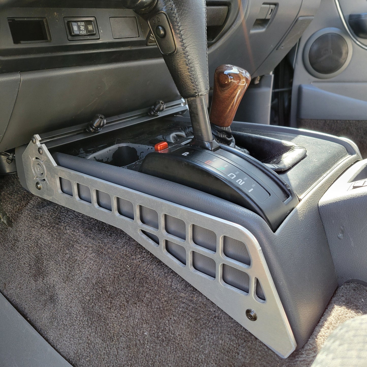 80 Series Center Console Mount