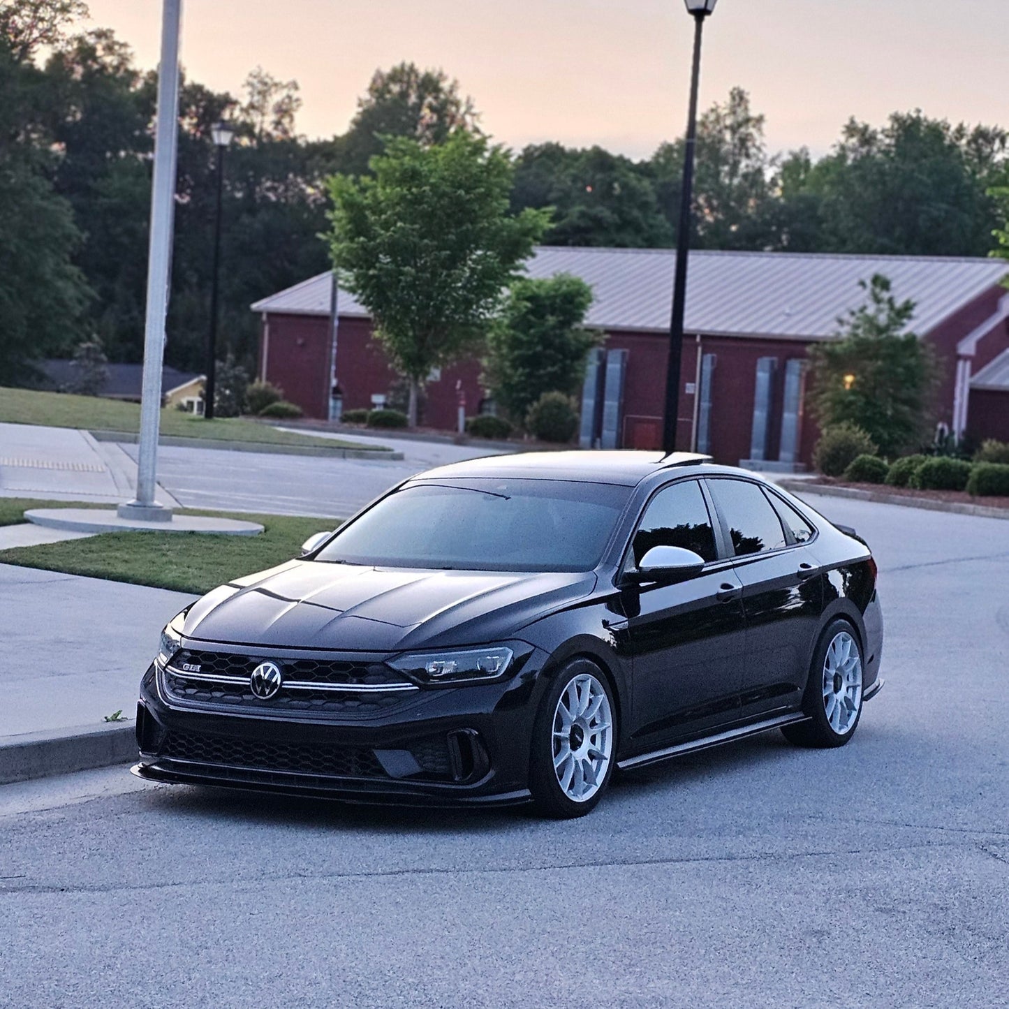Side Skirt extension for MK7 & 7.5 GLI (2019 - 2025)
