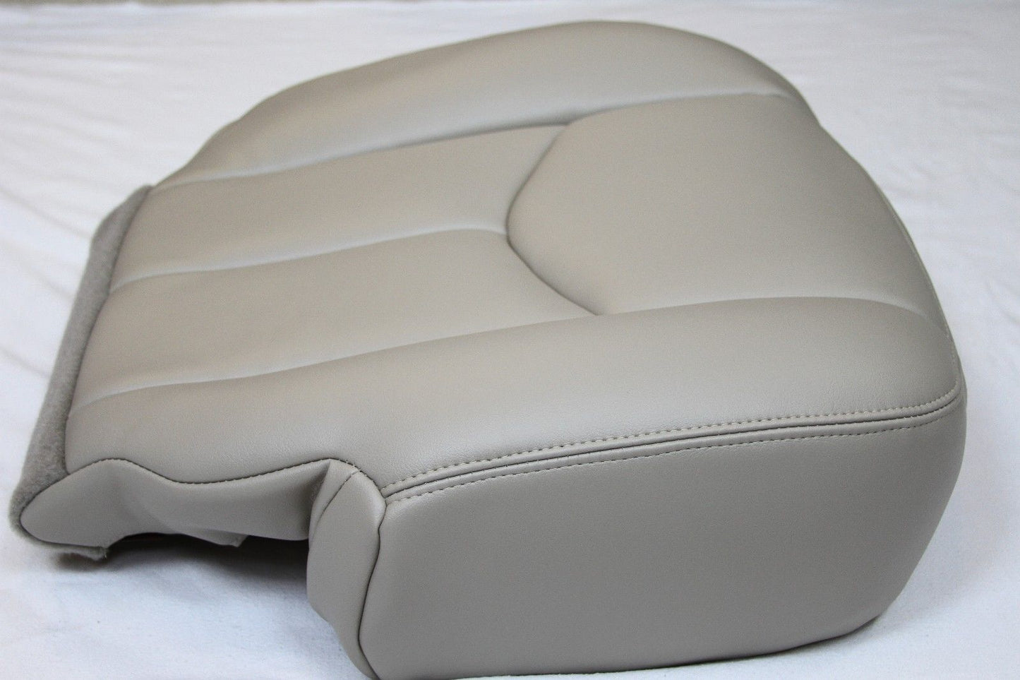 2003 2004 2005 2006 GMC Yukon XL SLT SLE Driver Seat Cover Light Shale Tan Vinyl