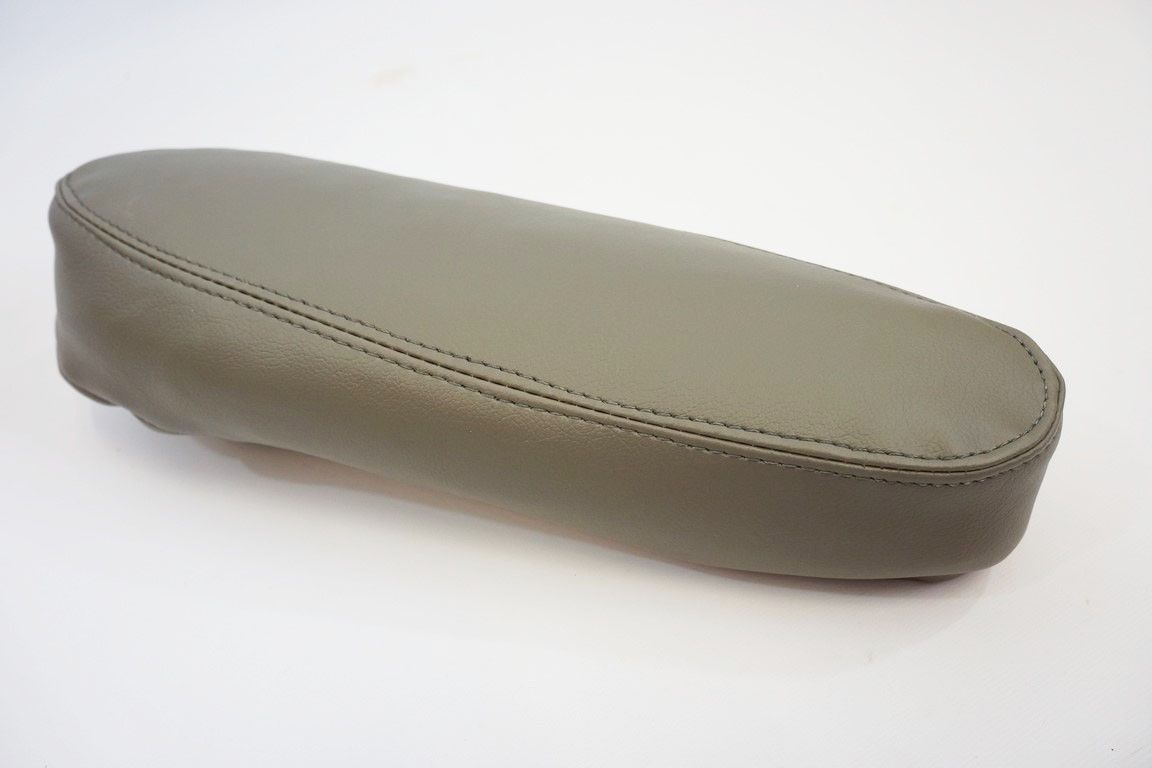 2003 - 2007 Chevy Silverado / Avalanche /Tahoe / Suburban & GMC Sierra / Yukon Armrest Cover