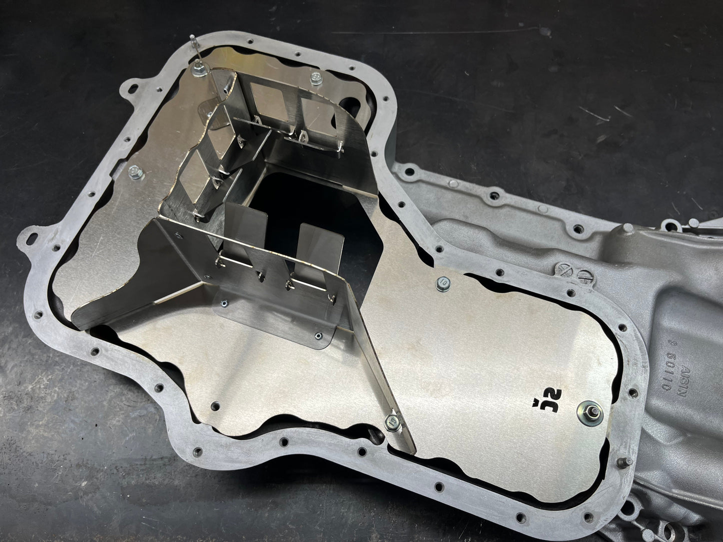 2UZ-FE 4.7 VVTI Toyota Tundra Sequoia Middle Sump Oil Pan Baffle Anti Oil Starvation Upgrade