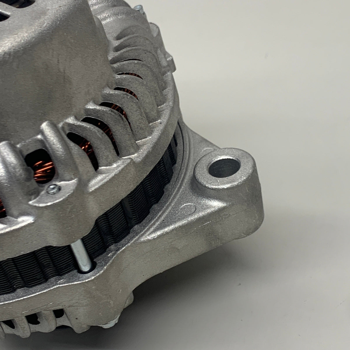 DENSO Alternator XD03M 210-4228 (Remanufactured)