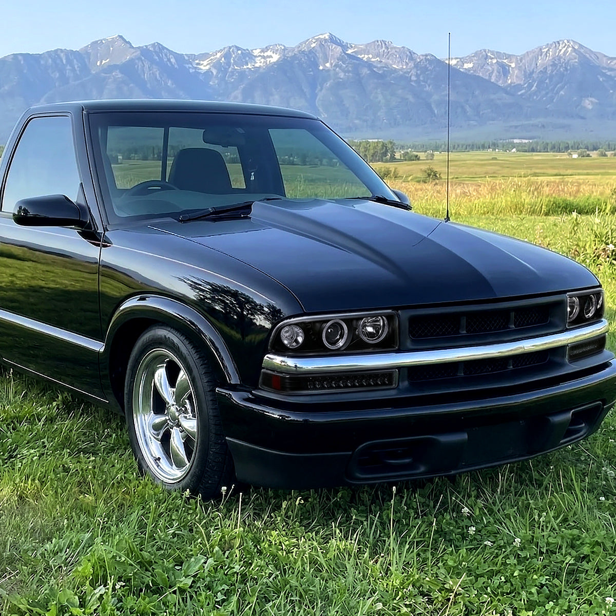 1998-2004 Chevrolet S10/ GMC Sonoma LED Bumper Lights (Matte Black Housing/Clear Lens)