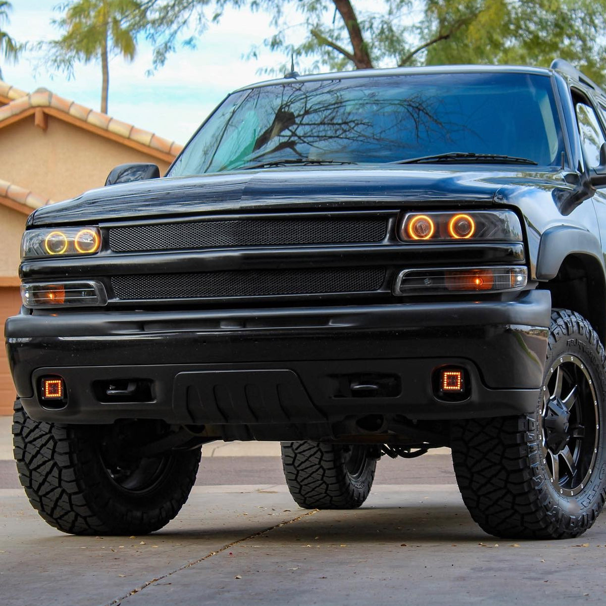 1999-2002 Chevrolet Silverado/ 2000-2006 Tahoe Suburban Bumper Lights (Matte Black Housing/Clear Lens)