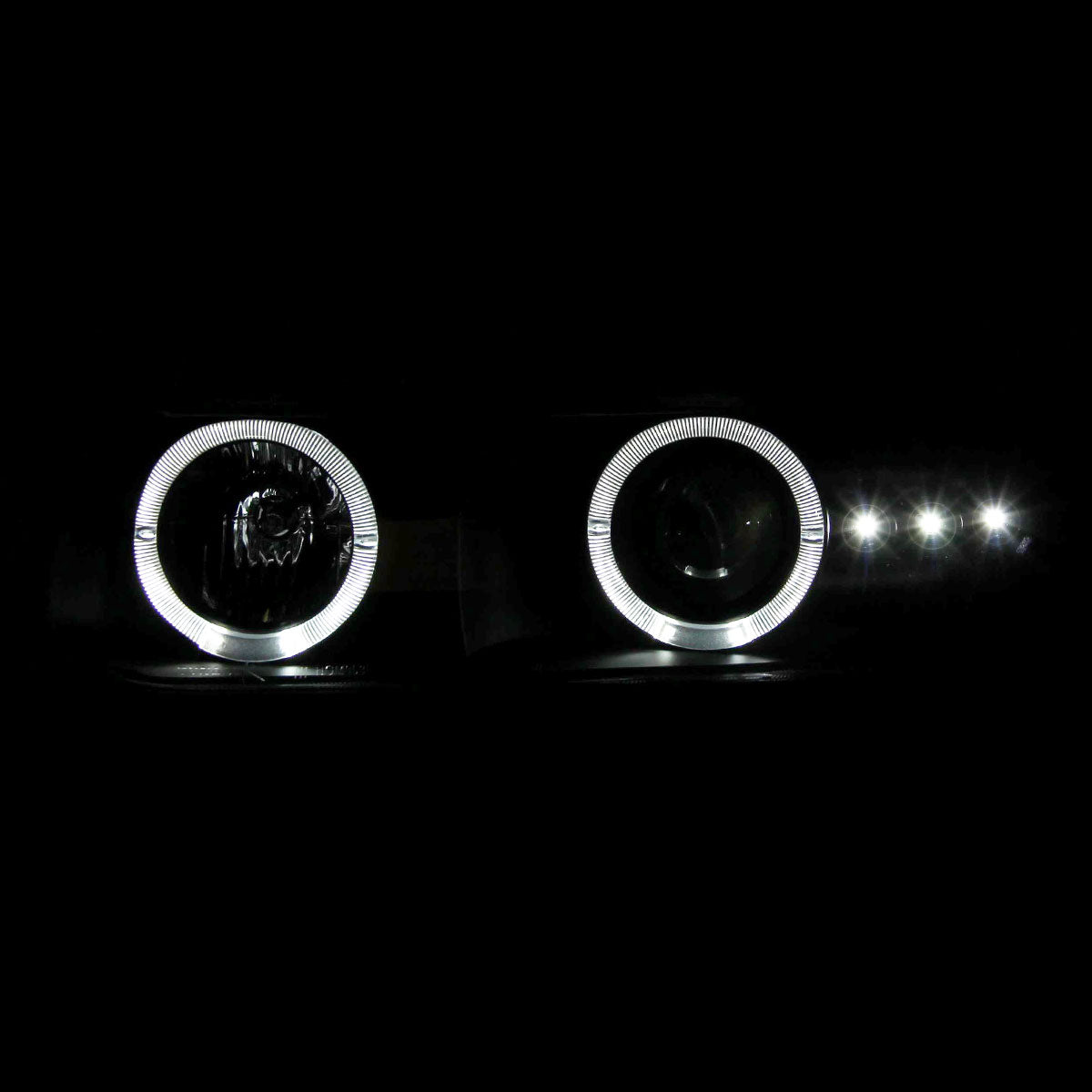 1999-2002 Chevrolet Silverado/ 2000-2006 Chevrolet Tahoe/Suburban Dual Halo Projector Headlights with LED Sequential Turn Signal Bumper Lights (Matte Black Housing/Clear Lens)