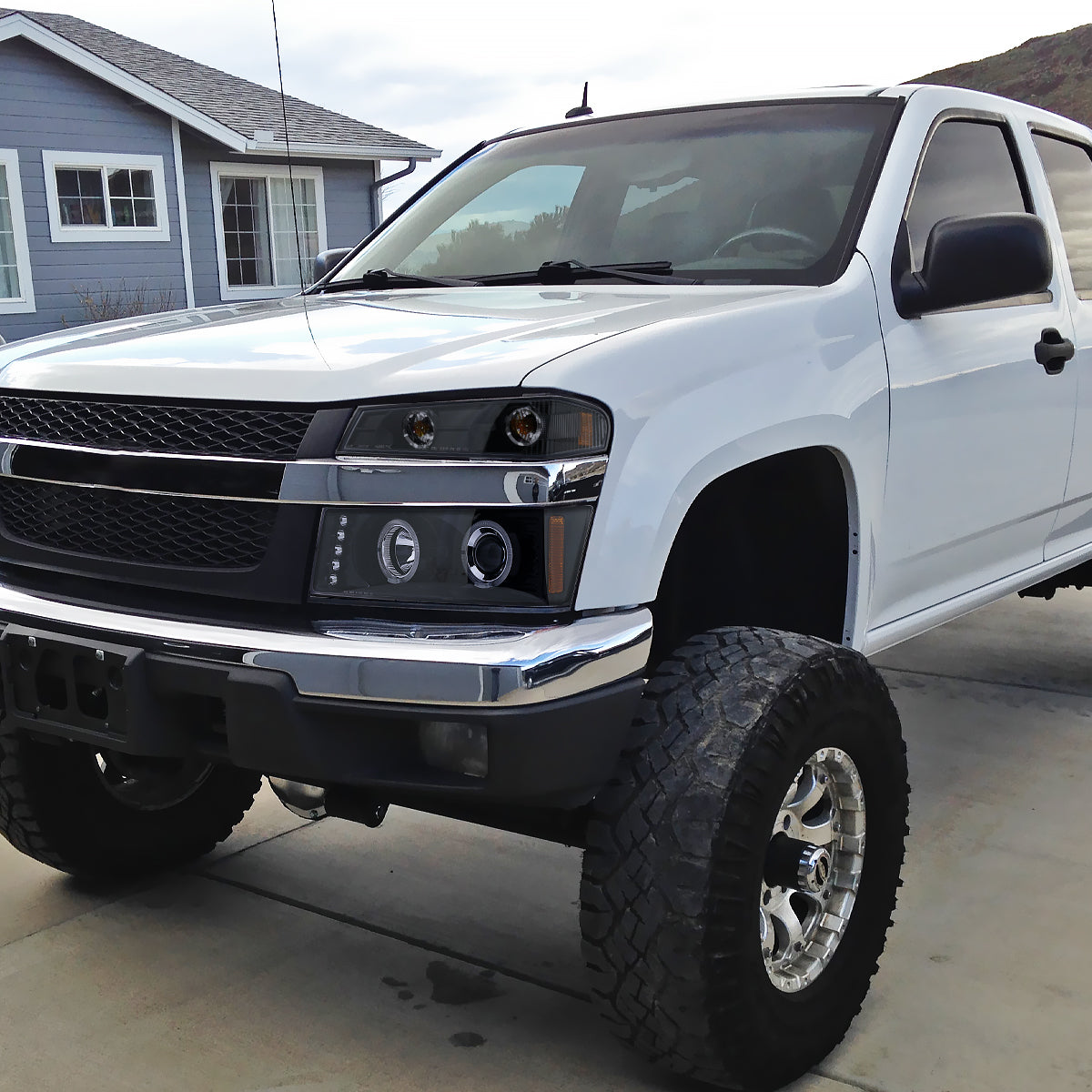 2004-2012 Chevrolet Colorado / GMC Canyon Corner Lights (Glossy Black Housing/Smoked Lens)