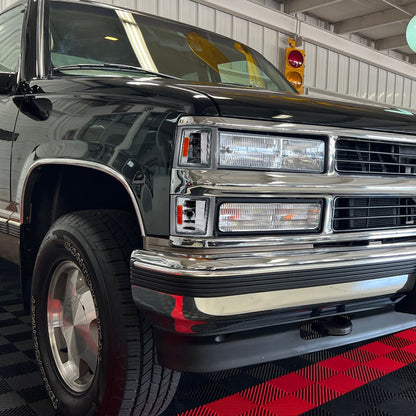 1994-1998 Chevrolet C/K C10/Tahoe/Suburban/Silverado Corner Lights (Chrome Housing/Clear Lens)