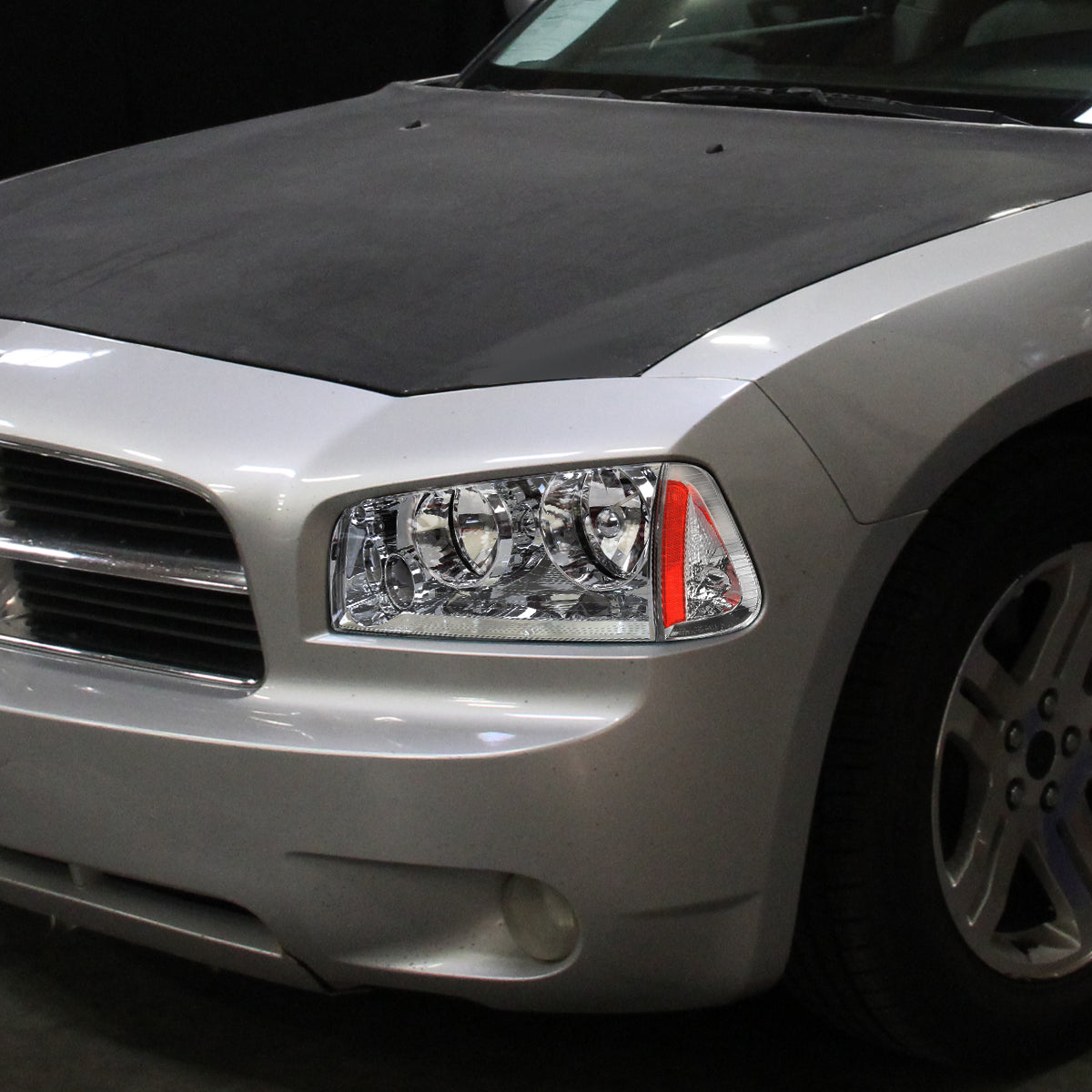2006-2010 Dodge Charger Factory Style Headlights w/ Corner Lights (Chrome Housing/Clear Lens)