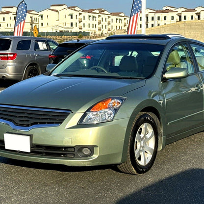 2007-2009 Nissan Altima Sedan Crystal Headlights w/ Amber Reflector (Matte Black Housing/Clear Lens)