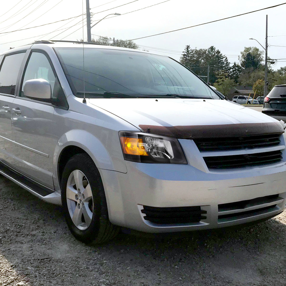 2008-2010 Dodge Grand Caravan Factory Style Crystal Headlights w/ Amber Reflector (Matte Black Housing/Clear Lens)