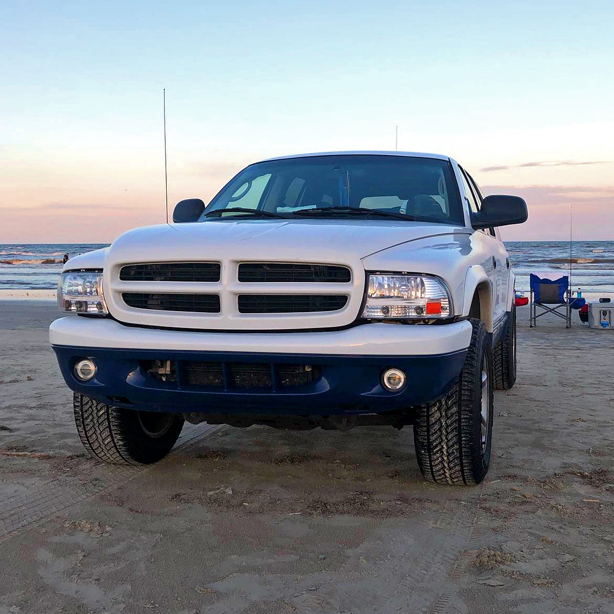 1997-2004 Dodge Dakota/ 1998-2003 Durango Crystal Headlights w/ Amber Reflector (Chrome Housing/Clear Lens)