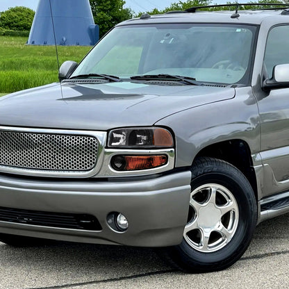 1999-2006 GMC Sierra/Yukon/Yukon XL Crystal Headlights w/ Amber Reflector (Matte Black Housing/Clear Lens)