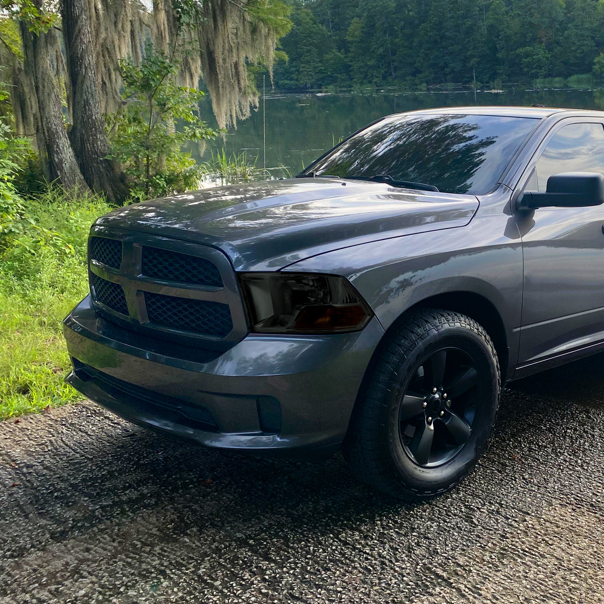 2009-2018 Dodge RAM 1500 / 2019-2021 RAM Classic / 2010-2018 RAM 2500 3500 Factory Dual Style Headlights (Chrome Housing/Smoked Lens)