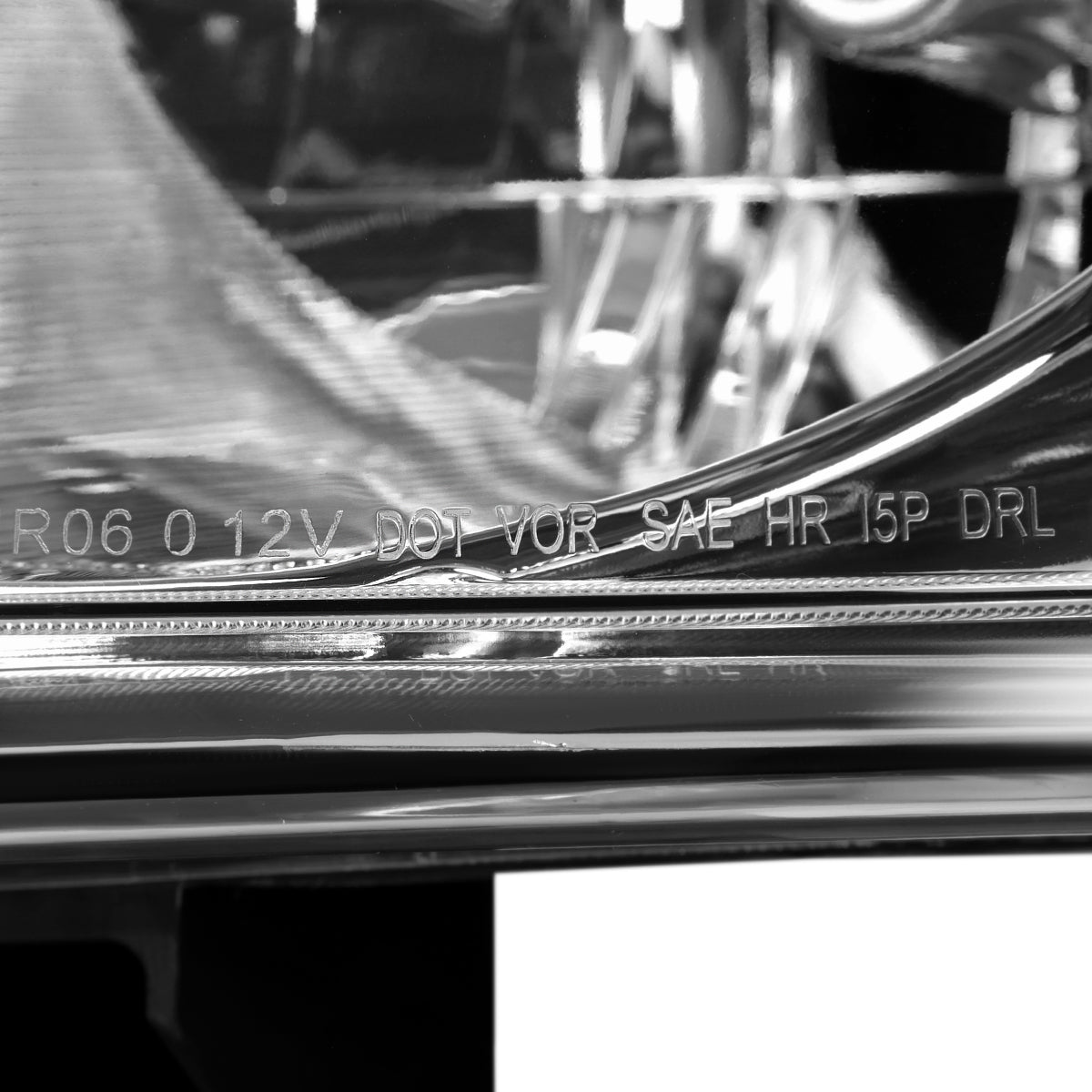 2006-2011 Chevrolet HHR Factory Style Headlights (Chrome Housing/Clear Lens)
