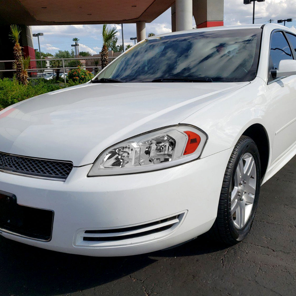2006-2013 Chevrolet Impala/2014-2016 Impala Limited/2006-2007 Monte Carlo Switchback Sequential Signal LED Bar Factory Style Headlights (Chrome Housing/Clear Lens)