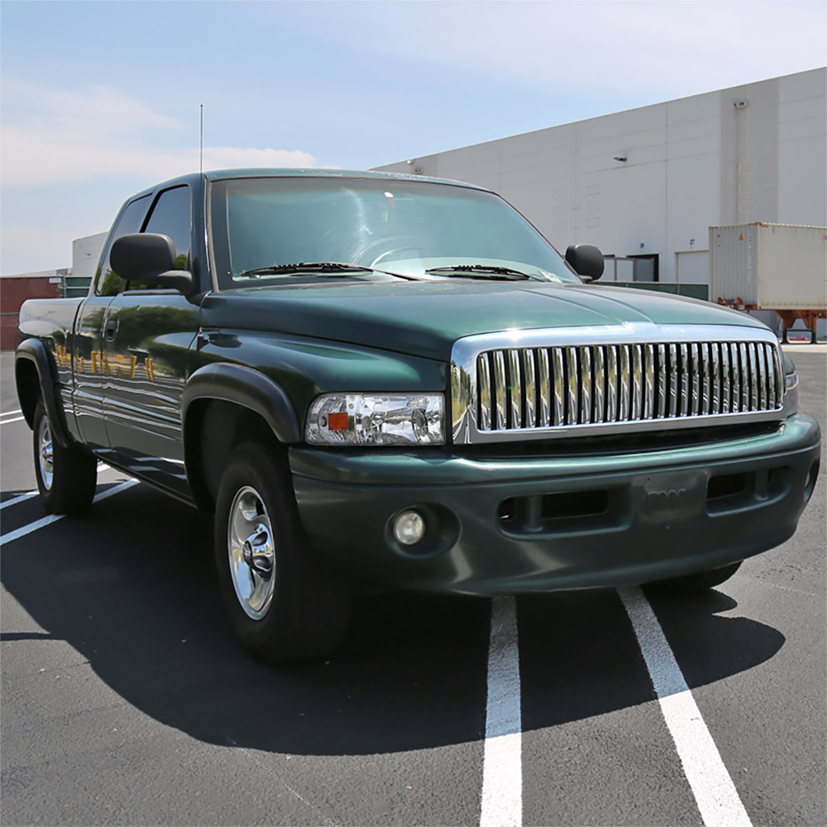 1994-2001 Dodge RAM 1500/ 1994-2002 Dodge RAM 2500 3500 Crystal Headlights (Chrome Housing/Clear Lens)