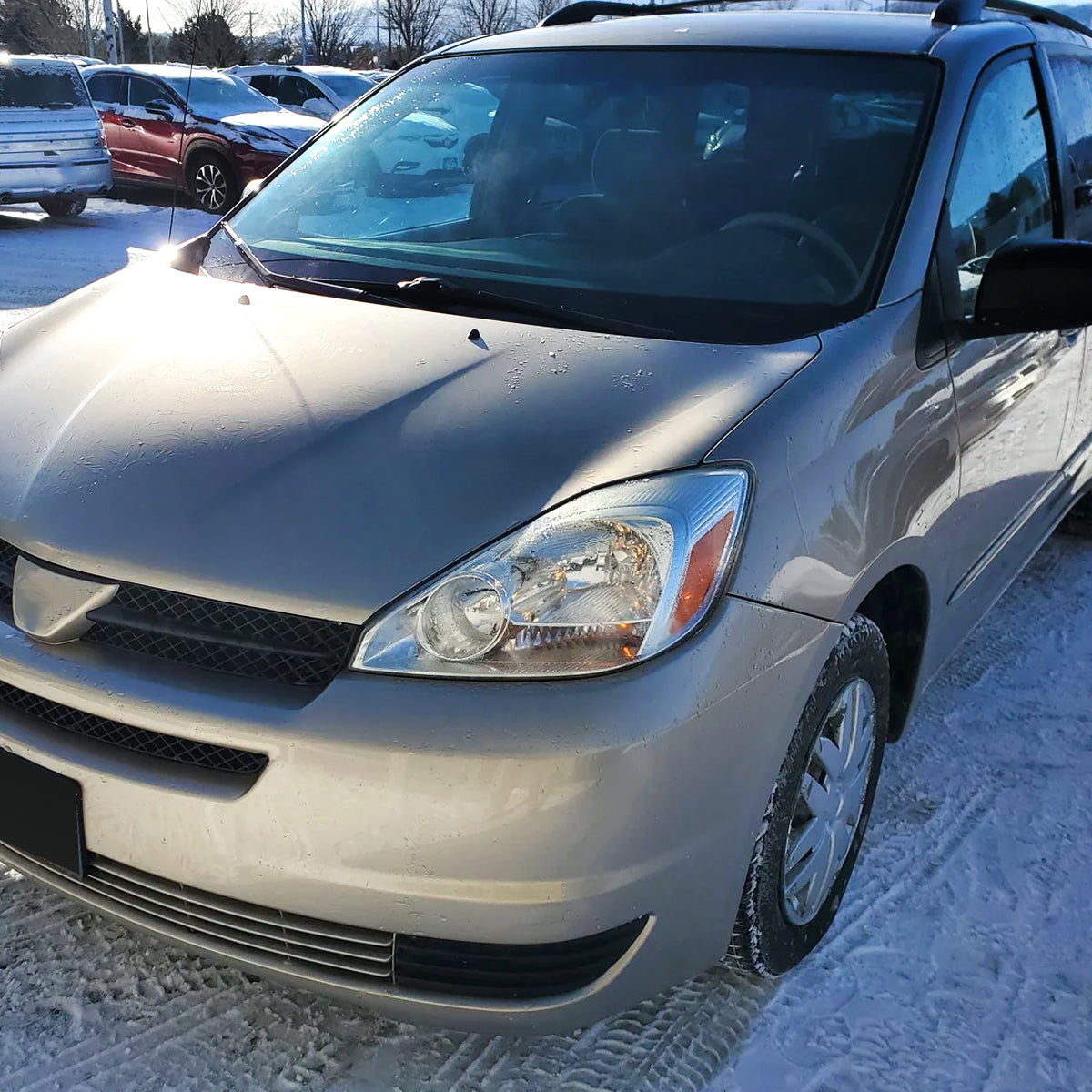 2004-2005 Toyota Sienna Factory Style Headlights w/ Amber Reflector (Chrome Housing/Clear Lens)