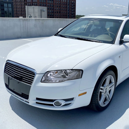 2006-2008 Audi A4 Projector Headlights w/ R8 Style LED Light Bar (Chrome Housing/Clear Lens)