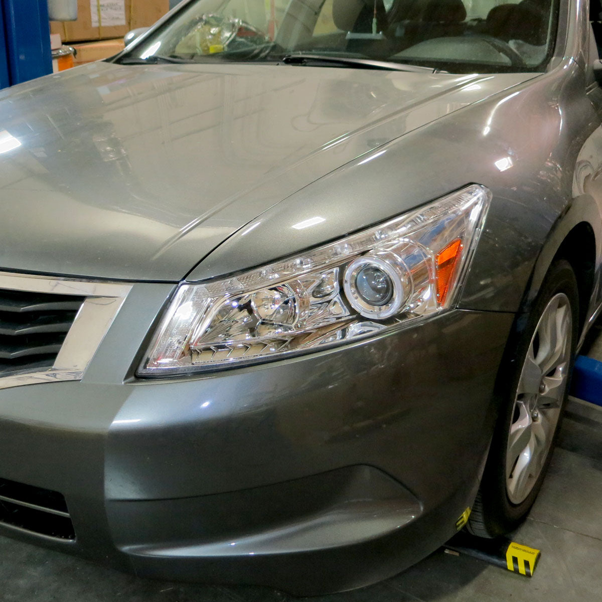 2008-2012 Honda Accord Sedan Single Halo Projector Headlights w/ LED Light Strip & LED Turn Signal Lights (Chrome Housing/Clear Lens)