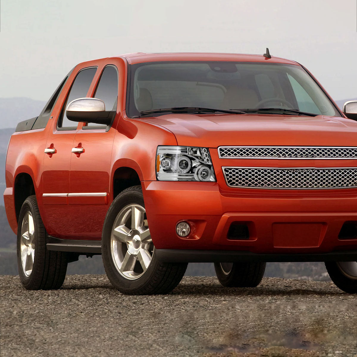 2007-2013 Chevrolet Avalanche/ 2007-2014 Tahoe Suburban Dual Halo Projector Headlights (Chrome Housing/Clear Lens)