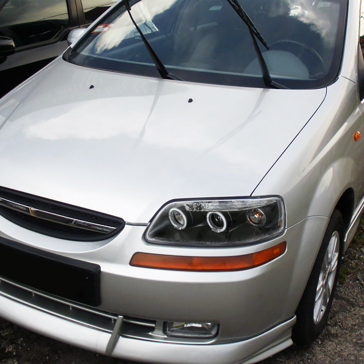 2004-2008 Chevrolet Aveo Dual Halo Projector Headlights (Matte Black Housing/Clear Lens)