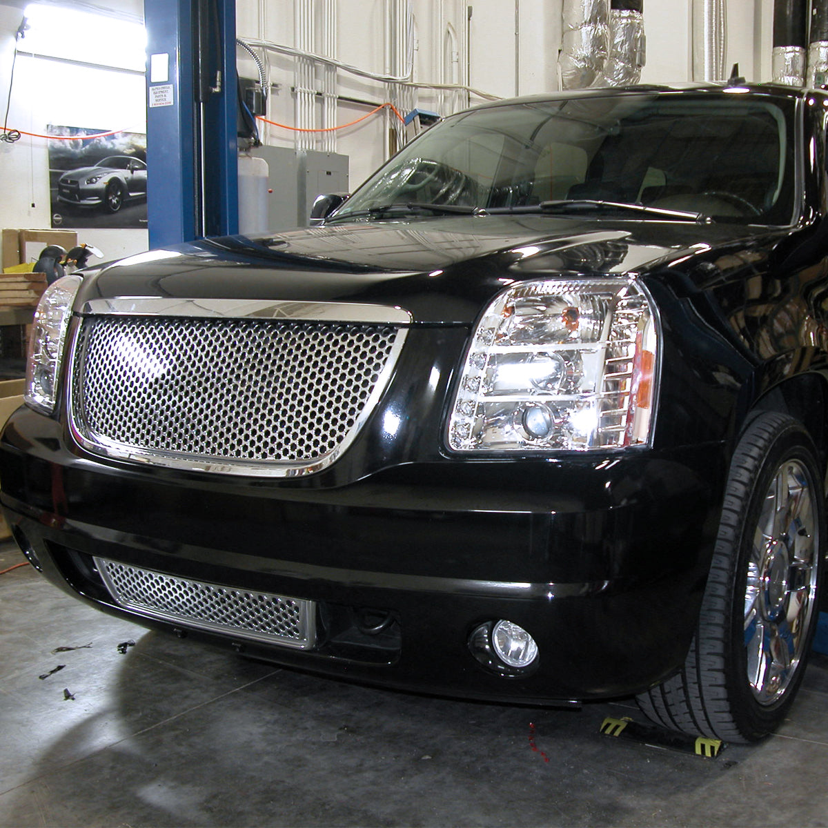 2007-2014 GMC Yukon/Yukon XL 1500/2500 Projector Headlights (Chrome Housing/Clear Lens)