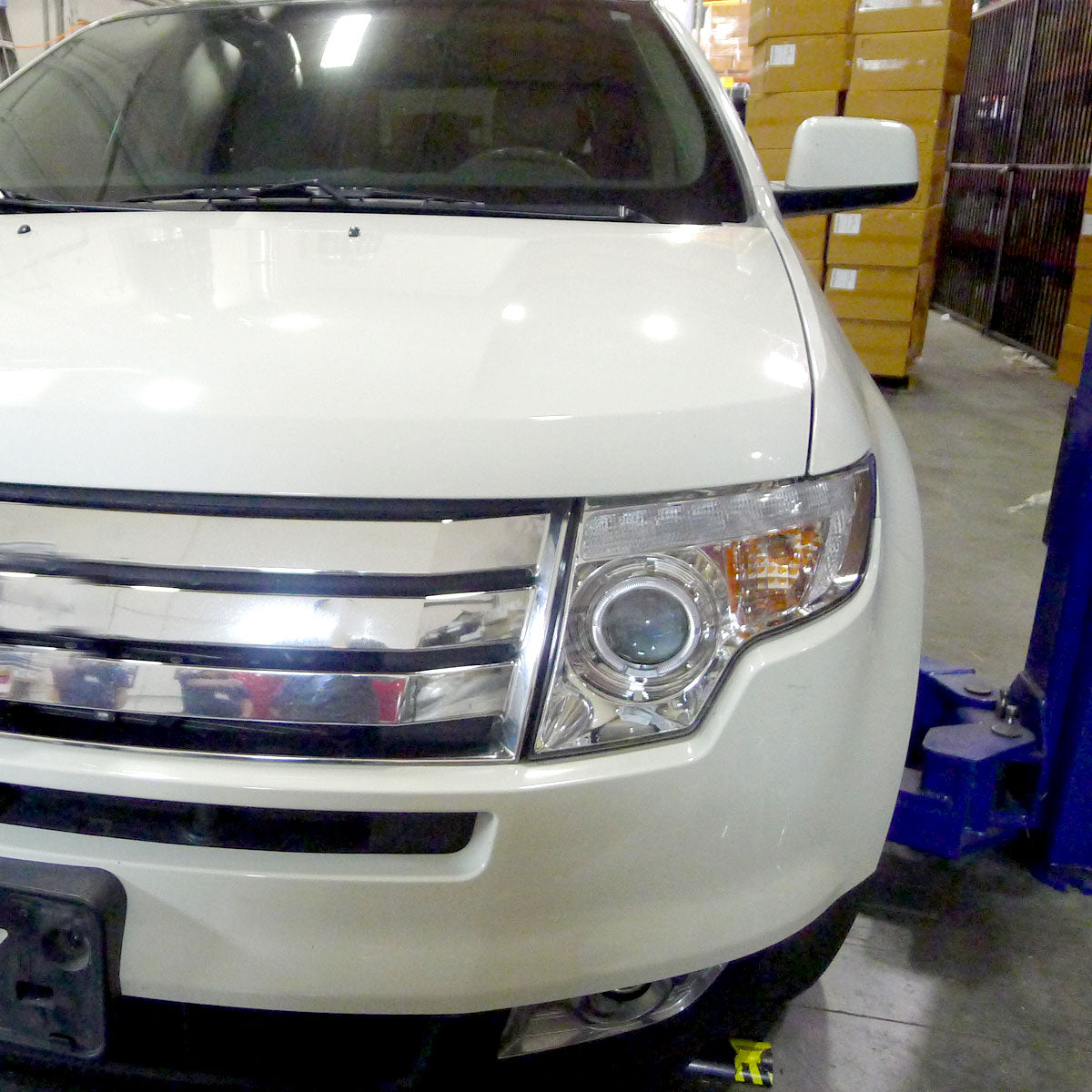 2007-2010 Ford Edge Halo Projector Headlights w/ LED Light Strip (Chrome Housing/Clear Lens)