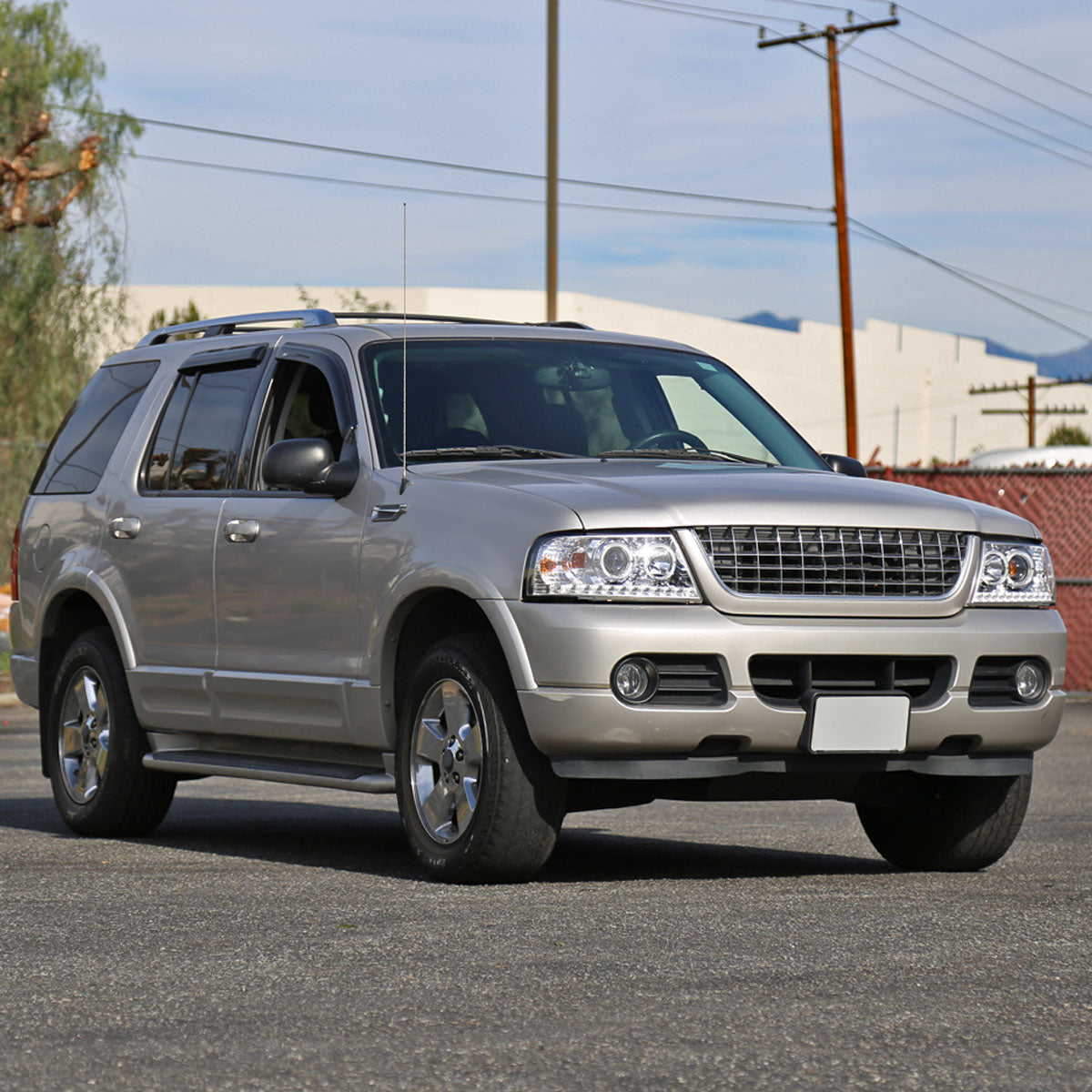 2002-2005 Ford Explorer Dual Halo Projector Headlights (Chrome Housing/Clear Lens)