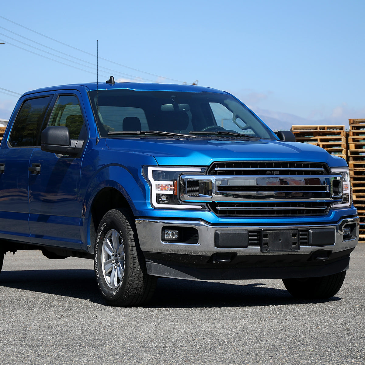 2018-2020 Ford F-150 LED C-Bar Projector Headlights (Black Housing / Clear Lens)