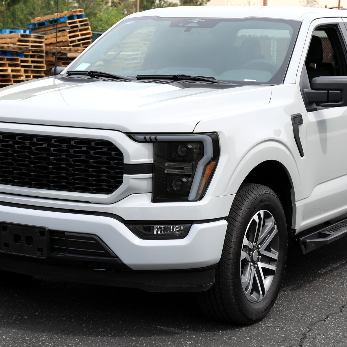 2021-2023 Ford F-150 Projector Headlight w/ Switchback Sequential Turn Signal LED Bar (Black Housing / Smoked Lens)