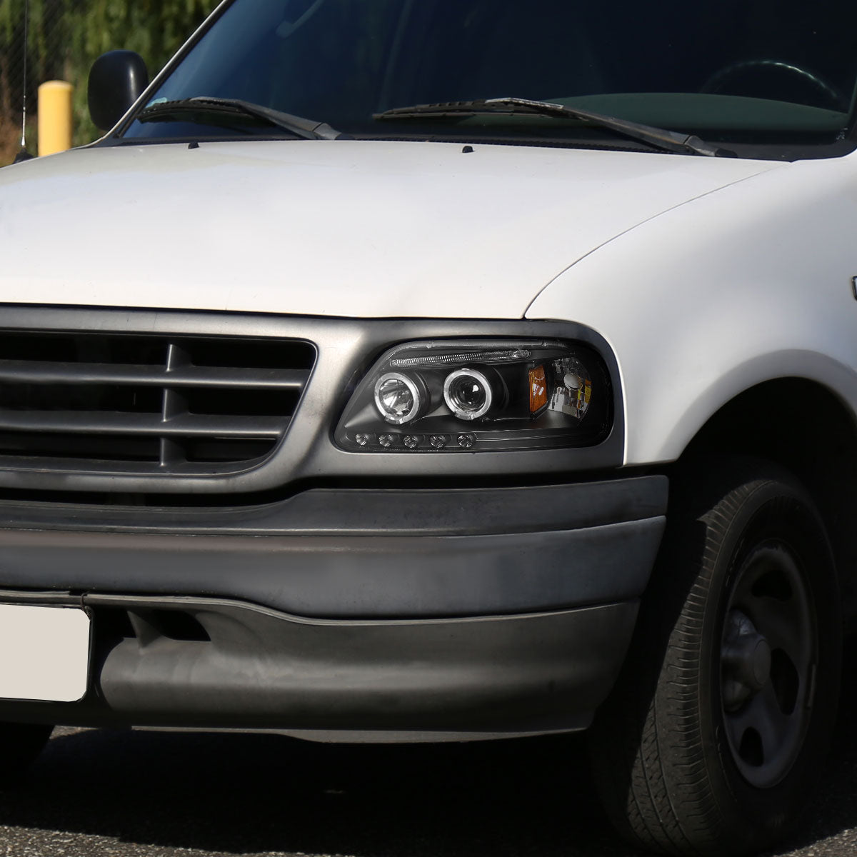 1997-2004 Ford F-150 / 1997-2002 Expedition Dual Halo Projector Headlights (Matte Black Housing/Clear Lens)