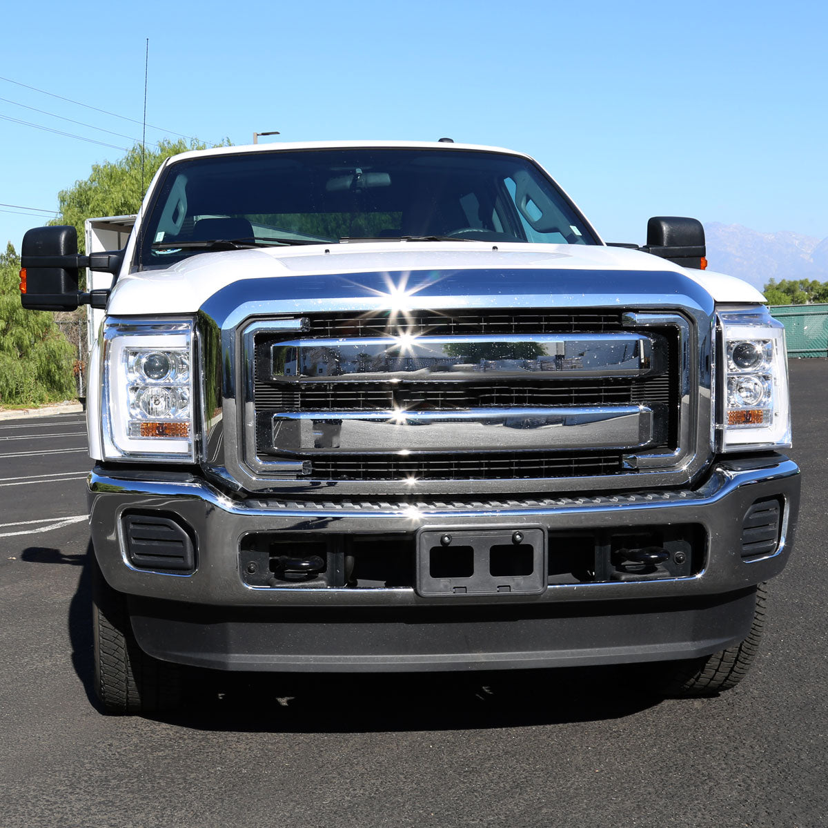 2011-2016 F-250/F-350/F-450/F-550 LED C-Bar Projector Headlights (Chrome Housing/Clear Lens)