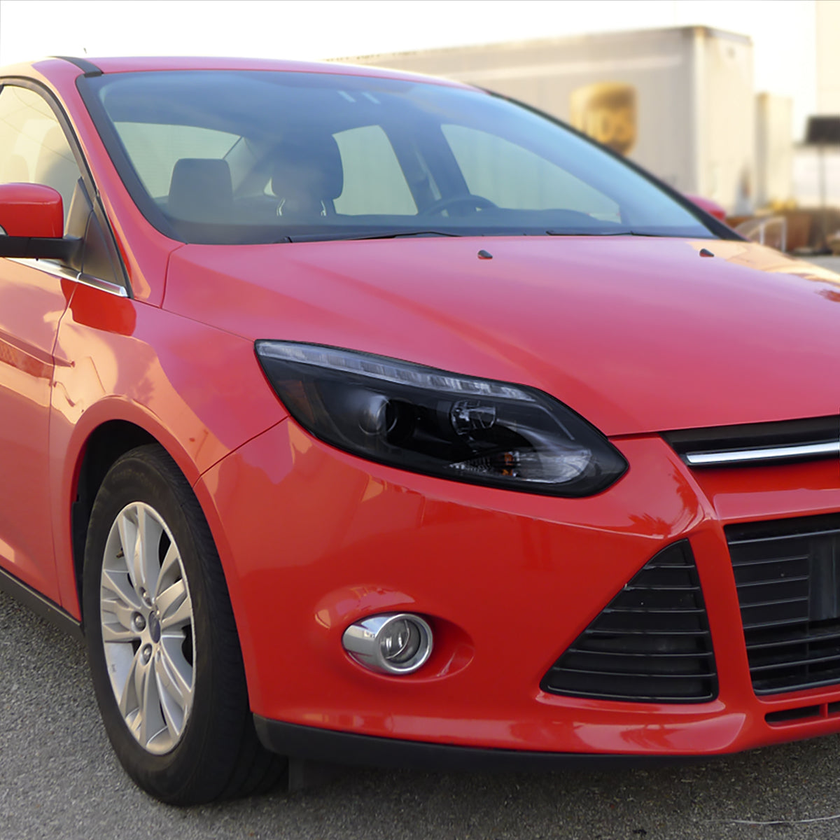 2012-2014 Ford Focus Projector Headlights w/ LED Light Strip & LED Turn Signal Lights (Chrome Housing/Smoked Lens)