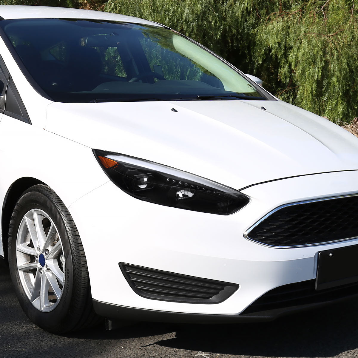 2015-2018 Ford Focus LED Sequential Signal Projector Headlights (Jet Black Housing/Clear Lens)