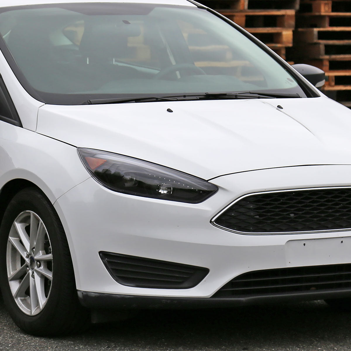 2015-2018 Ford Focus LED Sequential Signal Projector Headlights (Matte Black Housing/Clear Lens)