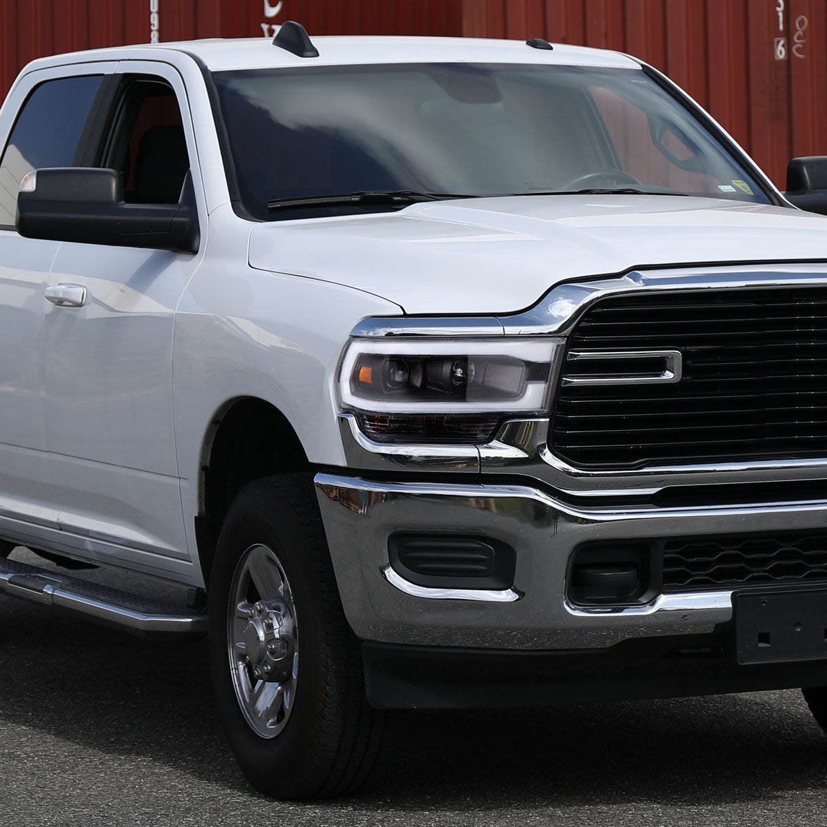 2019-2024 Dodge RAM 2500/3500/4500/5500 LED Tube Projector Headlights (Matte Black Housing/Clear Lens)