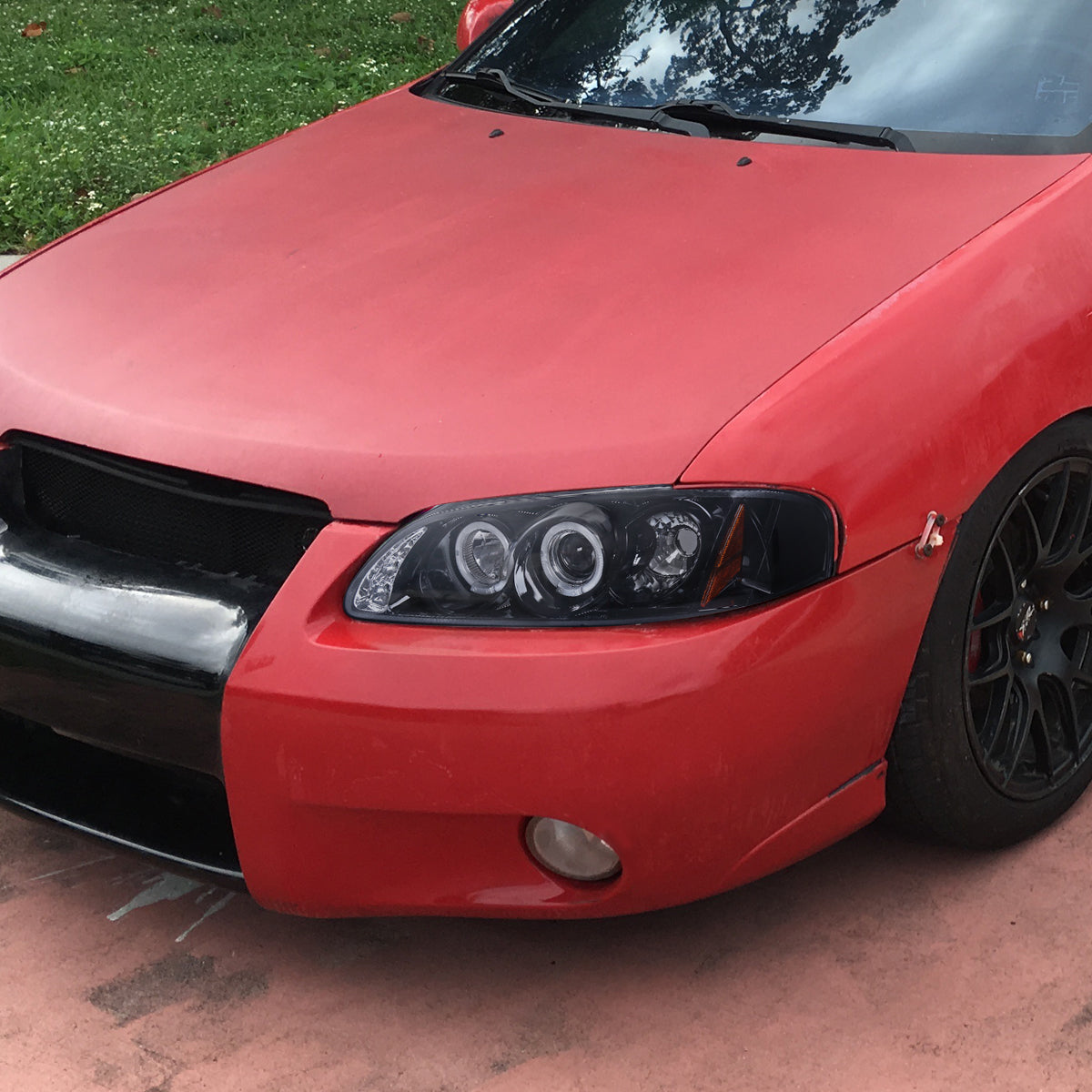 2000-2003 Nissan Sentra Dual Halo Projector Headlights (Glossy Black Housing/Smoked Lens)