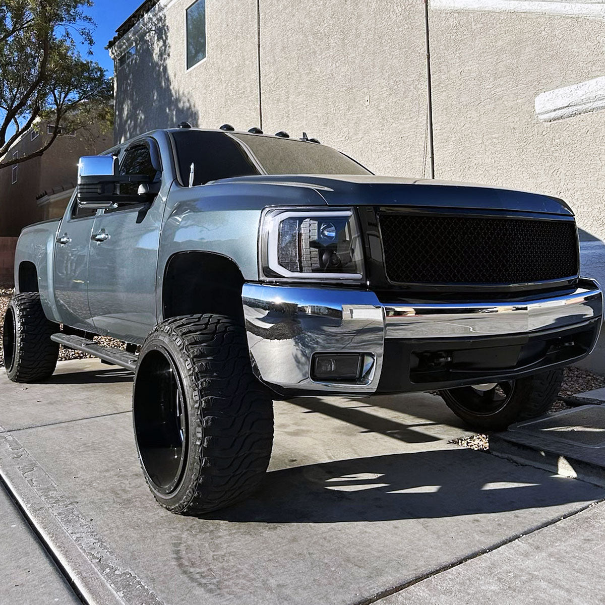2007-2014 Chevrolet Silverado 1500/2500HD/3500HD LED C-Bar Projector Headlights (Matte Black Housing/Clear Lens)