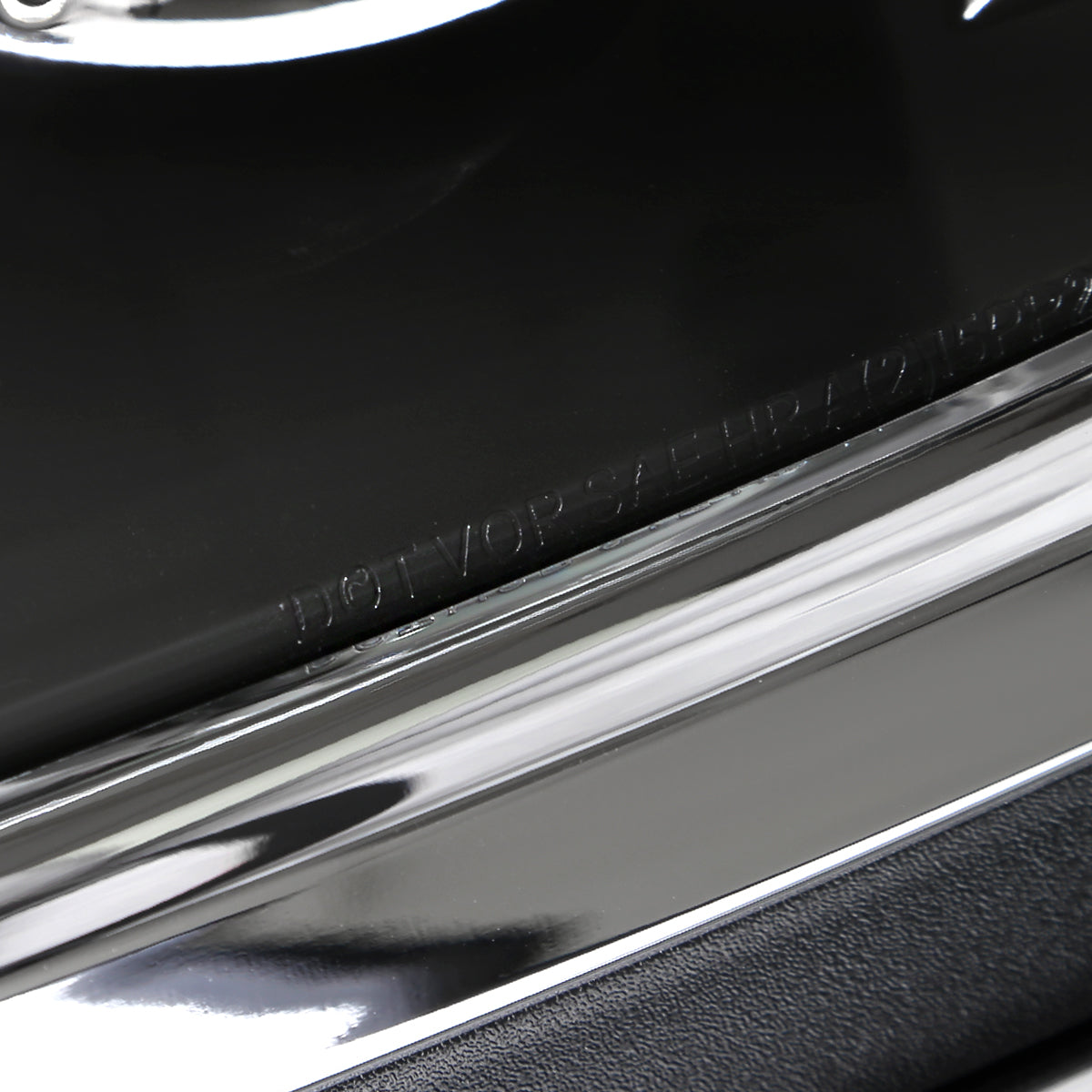 2014-2015 Chevrolet Silverado 1500 Projector Headlights (Matte Black Housing/Chrome Trim/Clear Lens)