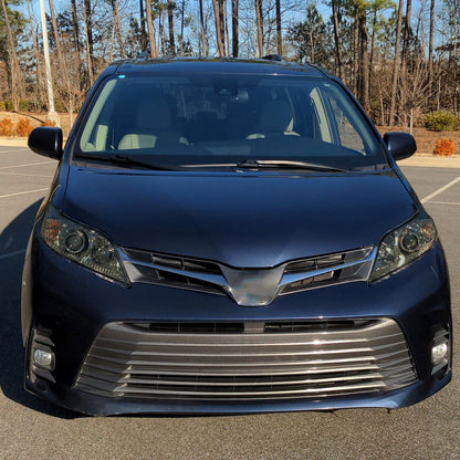 2011-2020 Toyota Sienna Projector Headlights (Chrome Housing/Smoked Lens)