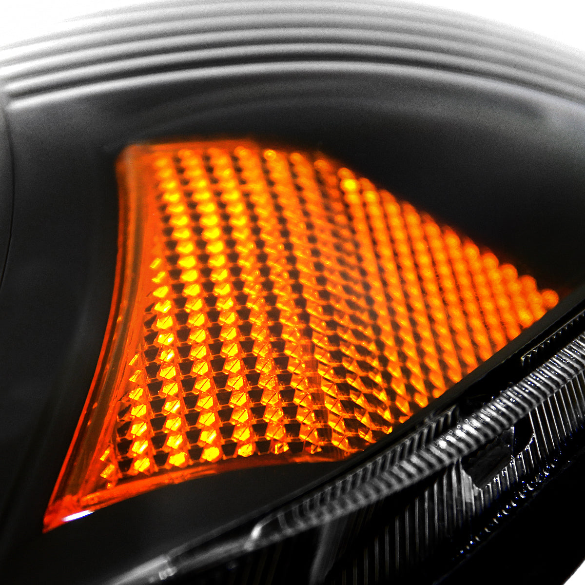 2005-2011 Toyota Tacoma Retro Style Projector Headlights (Matte Black Housing/Clear Lens)