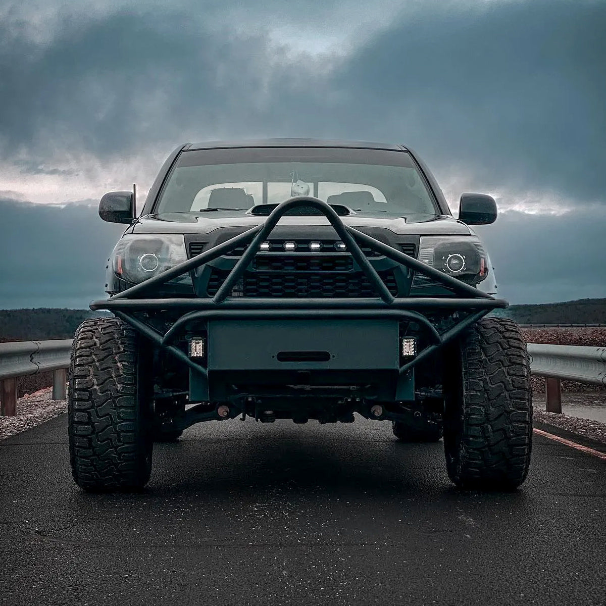 2005-2011 Toyota Tacoma Retro Style Projector Headlights (Matte Black Housing/Clear Lens)