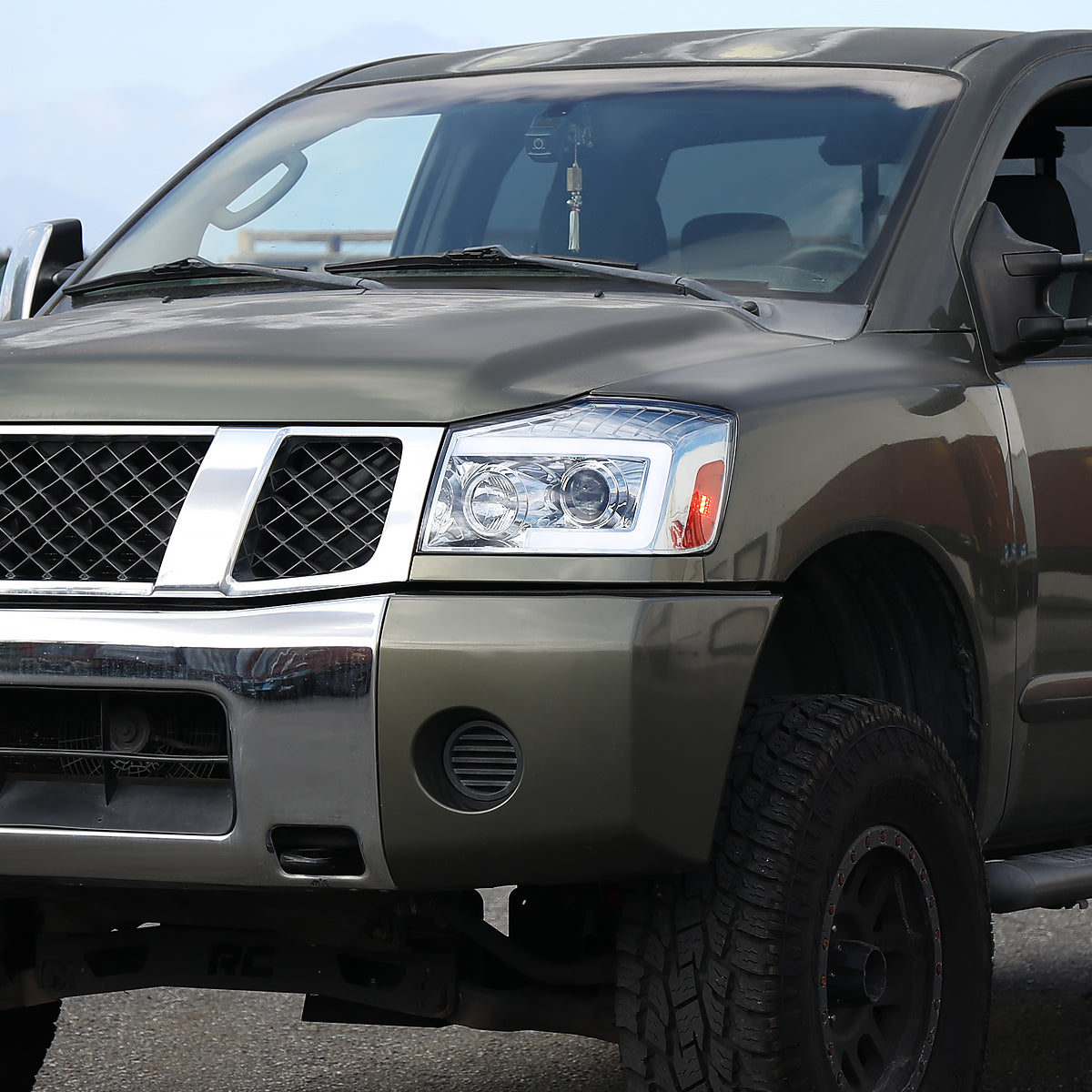 2004-2015 Nissan Titan / 2004-2007 Armada LED C-Bar Projector Headlights w/ Switchback Sequential Turn Signals (Chrome Housing/Clear Lens)