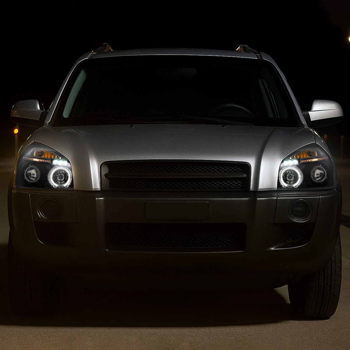 2005-2009 Hyundai Tucson Single Halo Projector Headlights (Matte Black Housing/Clear Lens)