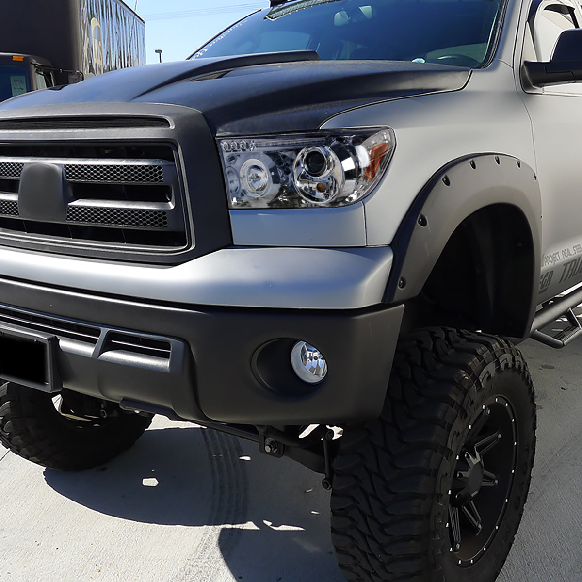2007-2013 Toyota Tundra/ 2008-2017 Sequoia Single Halo Projector Headlights (Chrome Housing/Clear Lens)