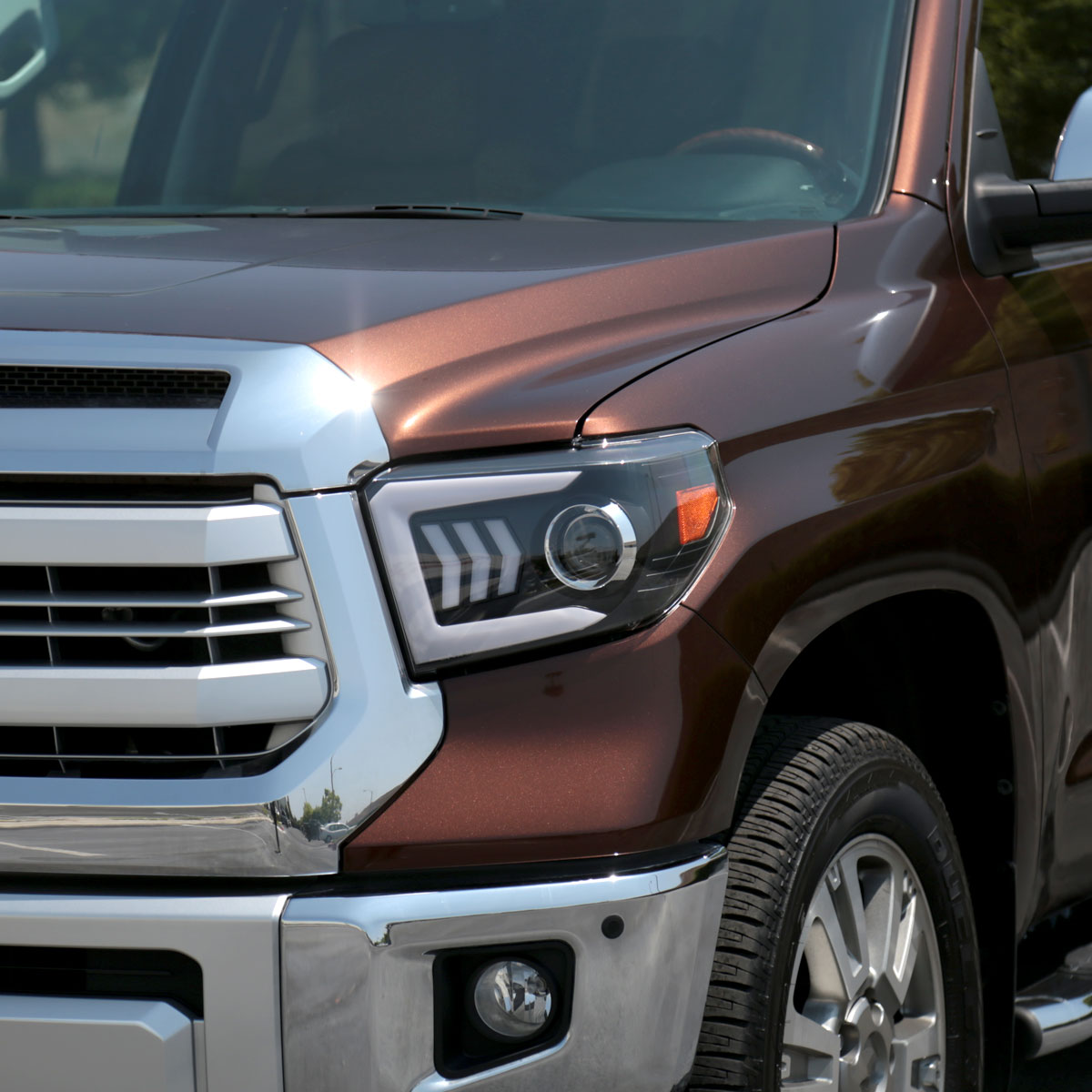 2014-2021 Toyota Tundra LED C-Bar Projector Headlights w/ Sequential Arrow Turn Signals (Matte Black Housing/Clear Lens)