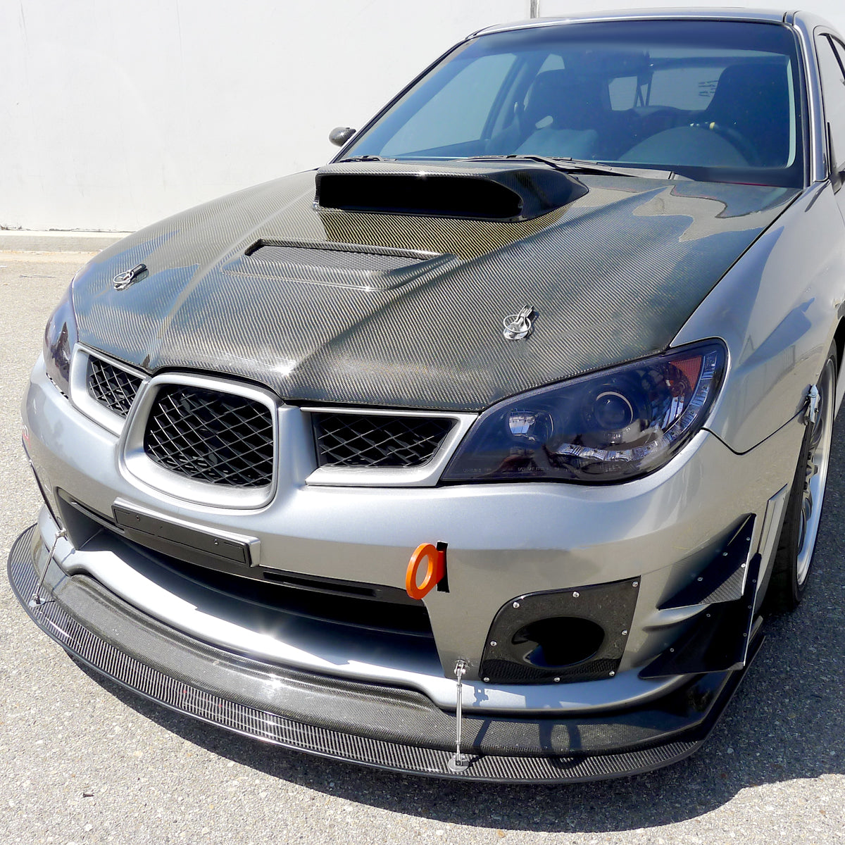 2006-2007 Subaru Impreza WRX/STI Projector Headlights w/ LED Light Strip (Glossy Black Housing/Smoked Lens)