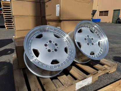 MB24 17x8 5x112 +25 66.6 Silver Machined Lip + Chrome Rivets