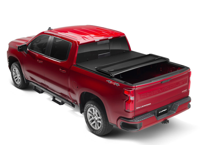 Lund 07-14 Sierra Silverado 2500/3500 (6.5ft. Bed) Genesis Tri-Fold Tonneau Cover - Black